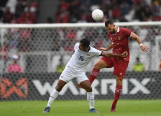 Jordi Amat Takjub Pendukung...
