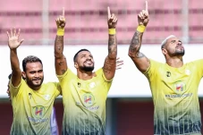 Hasil Liga 1 2022/2023:...