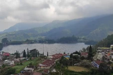Kisah Telaga Sarangan...
