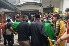 Tangis Keluarga Pecah...