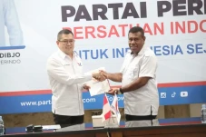 Letjen TNI Purnawirawan...