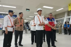 Jajal LRT dari Stasiun...