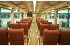 3 Perbedaan Kereta Api...