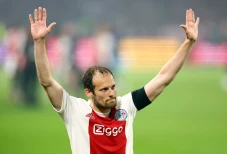Daley Blind Jadi Pengangguran,...