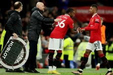 Manchester United Bantai...