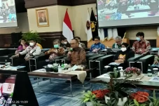 Transaksi Keuangan Mencurigakan...