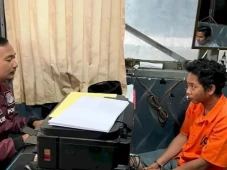 Sakit Hati Pacar Dibentak,...