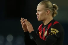 Erling Haaland Lampaui...