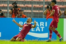 Indonesia vs Thailand,...