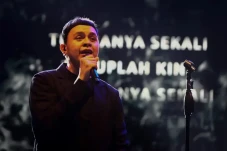 Tulus Akan Gelar Konser...