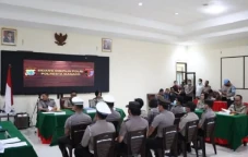 Penampakan 12 Anggota...