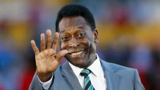 Pele Meninggal Dunia,...