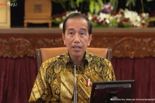 PPKM Dihentikan, Jokowi...