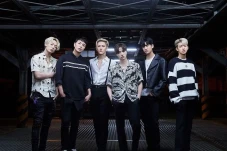Kontrak dengan YG Entertainment...