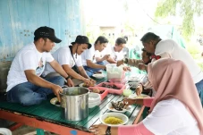 Aksi Sosial Komunitas...