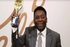 King Pele, Lgenda Sepak...