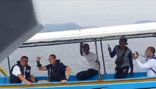 Pesona Karang Sewu di...
