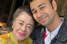 Jenazah Nenek Raffi...