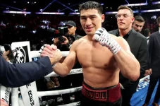Dmitry Bivol Petinju...