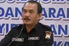 Profil Haris Aksara,...
