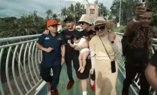 Liburan Tahun Baru ke...