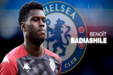 Chelsea Datangkan Bek...