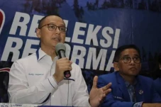 Anggota DPR Ungkap Sisi...