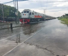 Banjir Mulai Surut,...