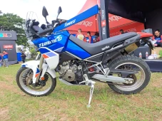 Test Ride Aprilia Tuareg...
