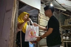 Berbagi di Awal Tahun,...