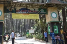 Wisatawan Keluhkan Tempat...