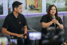 Melahirkan Anak Kedua,...