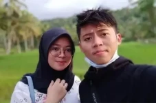 Rozy Sebut Ibu Mertuanya...