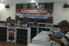 Viral Anggota Bhayangkari...