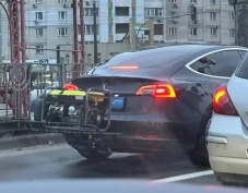 Tesla Model 3 Lengkap...