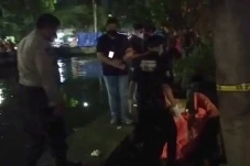 Pelaku Pembakar Pejalan...