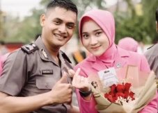 5 Potret Pedangdut Yeni...