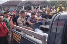 Gelapkan Motor Teman,...