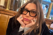 Hailey Baldwin Bieber...