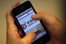 China Tutup Seribu Akun...