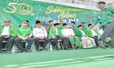 Hadiri Harlah ke-50...