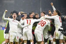 Hasil AC Milan vs AS...