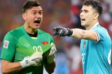 Nadeo Argawinata vs...