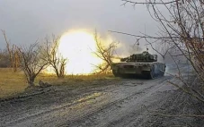 Tank T-90M Rusia Bentrok...