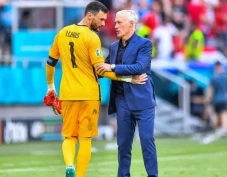 Hugo Lloris Pensiun,...