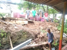 Gempa M7,9 Guncang Maluku,...