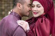 Venna Melinda Sempat...
