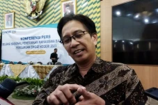 Calon Mahasiswa Perlu...