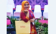 Dinobatkan Jadi Desa...