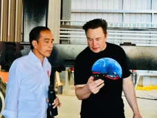 Tesla Diberitakan Bikin...